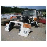 FORD L8000 CAB W/HOOD
