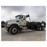 2005 MACK GRANITE CV713 T/A ROLL-OFF TRUCK