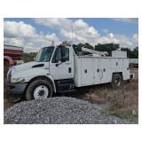 Medium Duty Trucks - Service Trucks / Utility Truc
