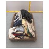 Mixes lot of work, gloves and utility gloves.
