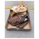 3 count youth baseball mitts