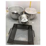Stainless steel cookers/steamer