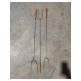 Set of 3 campfire cooking sticks