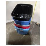 5 Plastic Totes Without Lids