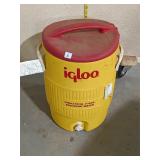 Igloo 5 Gallon Drink Cooler & Dispenser