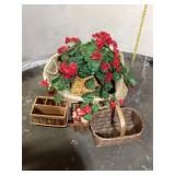 Baskets & Floral Decor
