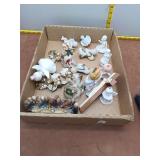 Religious Figurine Lot: Homco Angels, Last Supper