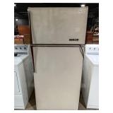 Gibson Frost Clear Golden Edition Refrigerator