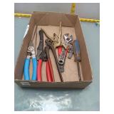 Hand Tools - Pliers, Wrenches & Screwdriver
