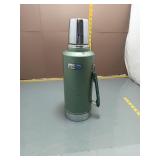 Stanley Classic Vacuum Thermos - Vintage Green