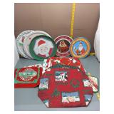 Christmas Tin Trays, Linens & Kitchen Textiles