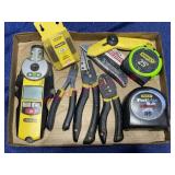 Lot of Stanley Tools (pliers, stud, measure, etc)