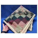 Twin hand tied comforter (*read desc.)