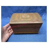 Vtg hand carved wood box