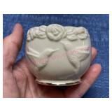 Lenox hummingbird tealight holder w/ gold trim