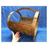 Vtg barrel style magazine rack