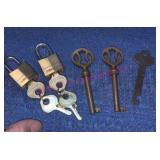 (3) Old keys & (2) TIny locks w/ keys