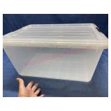 Clear tote w/ clear lid