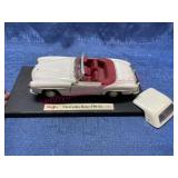 Maisto 1:18 Die cast 1955 Mercedes Benz 190SL