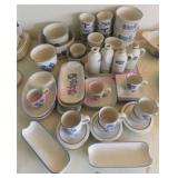 Pfaltzgraff Lot B (various pieces)