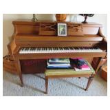 Nice Baldwin spinet piano & bench
