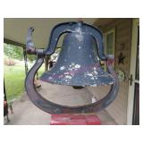 Antique cast iron dinner bell (sounds great)