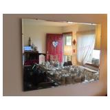 Nice vintage wall mirror (Nurre poss) 30in x 40in