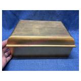 Nice golden wood box #1
