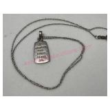 Sterling silver pendant & 18in chain (3.0g)