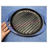 Blue LeCreuset cast iron round 10in grill pan