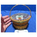 1998 JW Coll. Longaberger Miniature Apple basket