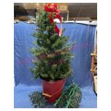 40in Christmas tree in red bucket & extra lights