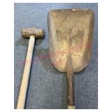 Scoop shovel & Sledge hammer
