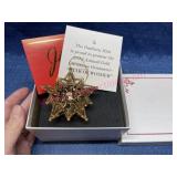 2013 Danbury Mint gold ornament "Star of Wonder"