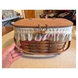 (K)ï¿½1992 Longaberger Purse Basket