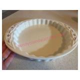 Longaberger Pottery Red 9in Quiche Plate