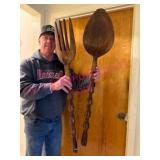 (K)ï¿½Lrg Wooden Fork & Spoon Wall Decor