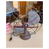 (LR) Westinghouse Metal Oscillating Desk Fan