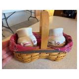 2000 Longaberger Basket w/ Shakers