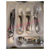 (K) 41pcs Oneida Flatware in Tray