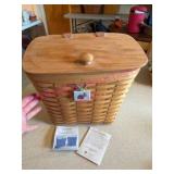 1995 Longaberger Hostess Mail Basket