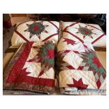 (H) 2 Twin Quilts w/ Pillow Shams