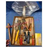 Lot: Screwdrivers -Garden Tools -Oil Can -Misc
