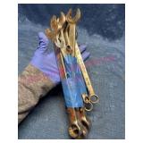 Wright Wrenches w/Mixed Sizes