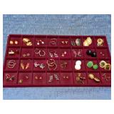 32pr Vtg Assorted Earrings in Multiple Styles #3