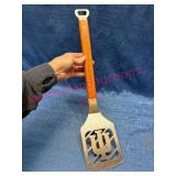Sportula IU Spatula w/ Wood Handle
