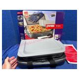 Pyrex Portables 3 Qt Dish w/ Carrier