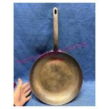 Cast Iron Frying Pan w/ Long Handle