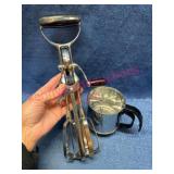 Dekco Egg Beater & Stainless Flour Sifter