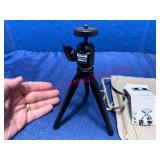 Manfrotto 482 Tripod w/ Carrying Case